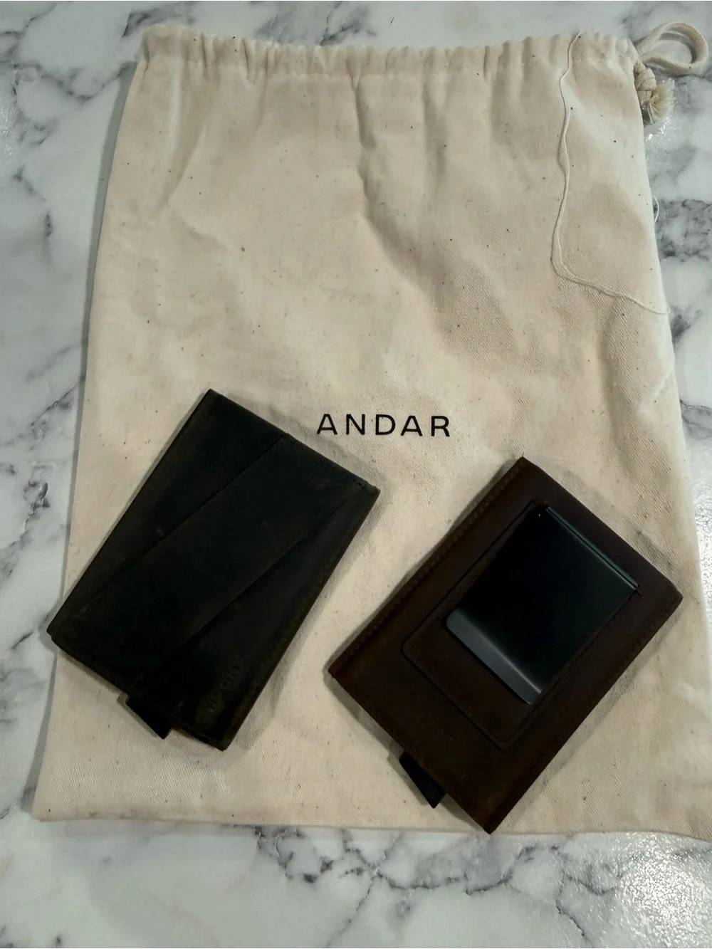 Andar men’s minimalist